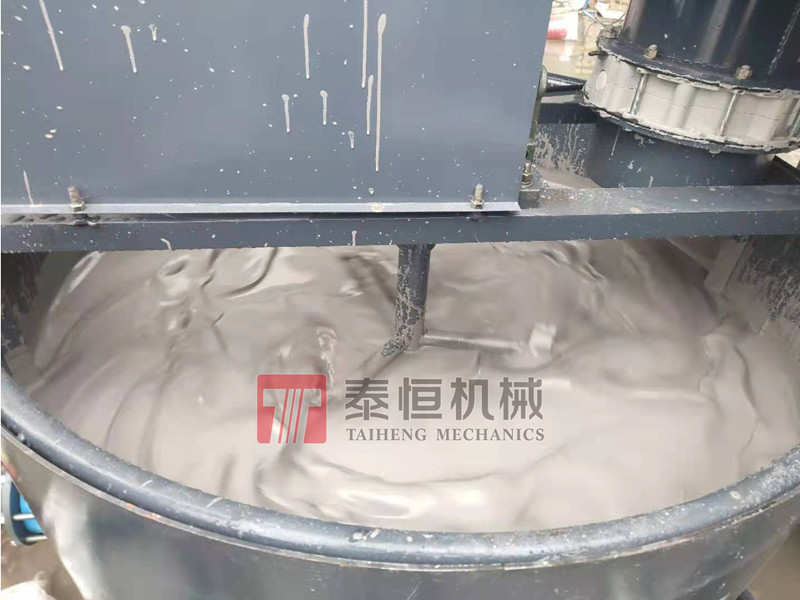 南通湖光映月小区自流平施工现场